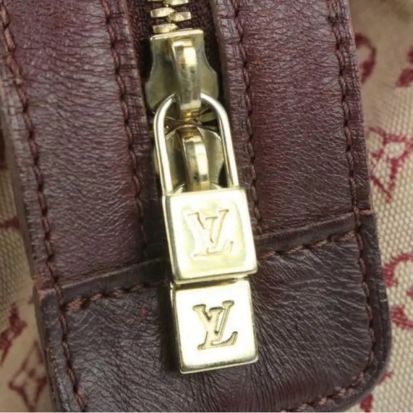 LOUIS VUITTON JOSEPHINE PATENT LEATHER SATCHEL - Picture 6 of 11